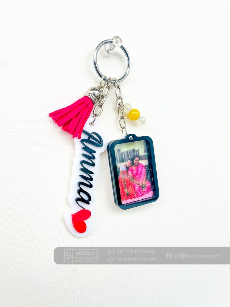 Name photo frame keychain - Bubbly Decors