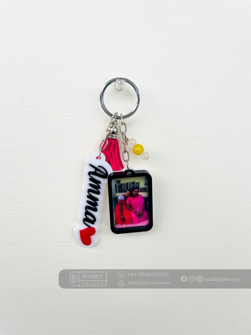 Name photo frame keychain - Bubbly Decors
