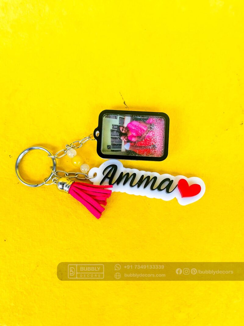 Name photo frame keychain - Bubbly Decors