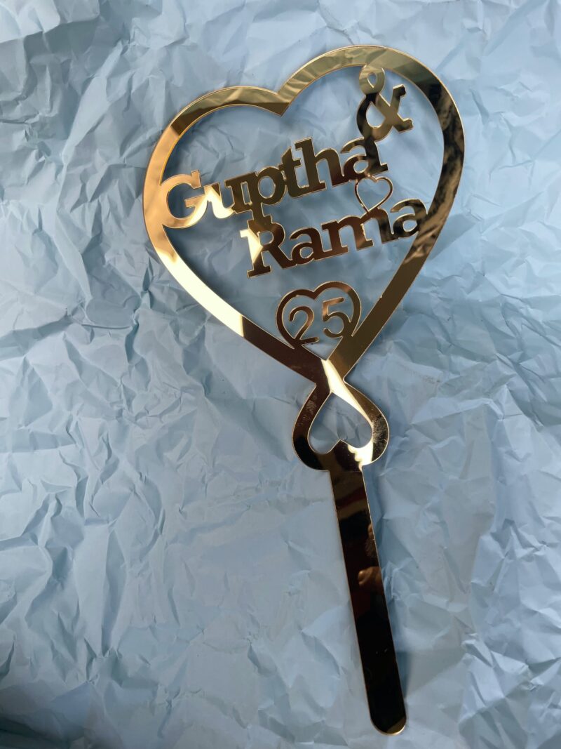 cake topper couple double heart - Bubbly Decors