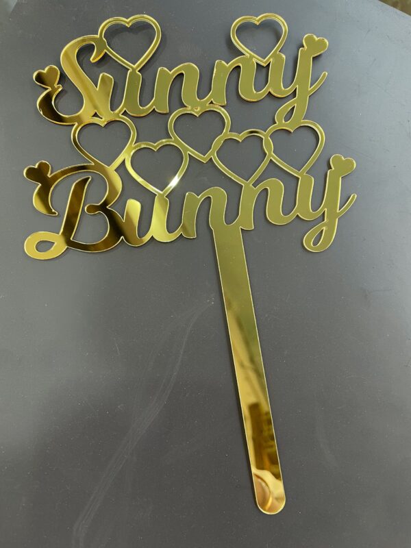 IMG_1081-pichi cake topper couple hearts - Bubbly Decors