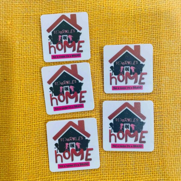 Badges custom made - Bubbly Decors