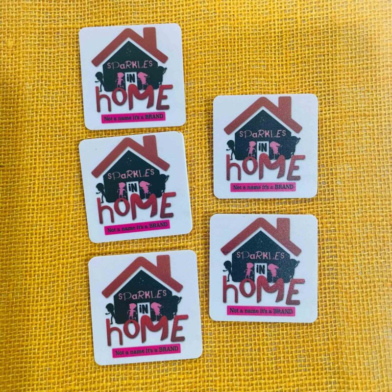 Badges custom made - Bubbly Decors