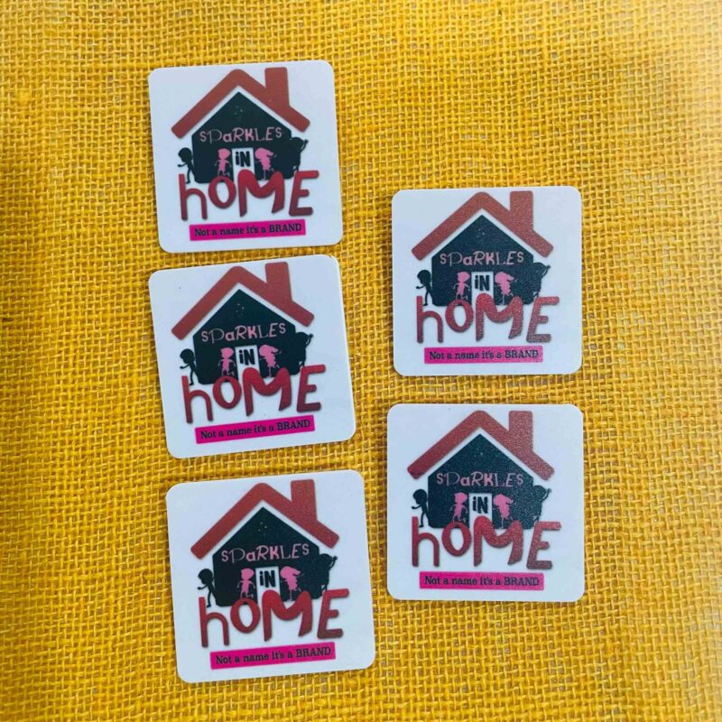 Badges custom made - Bubbly Decors