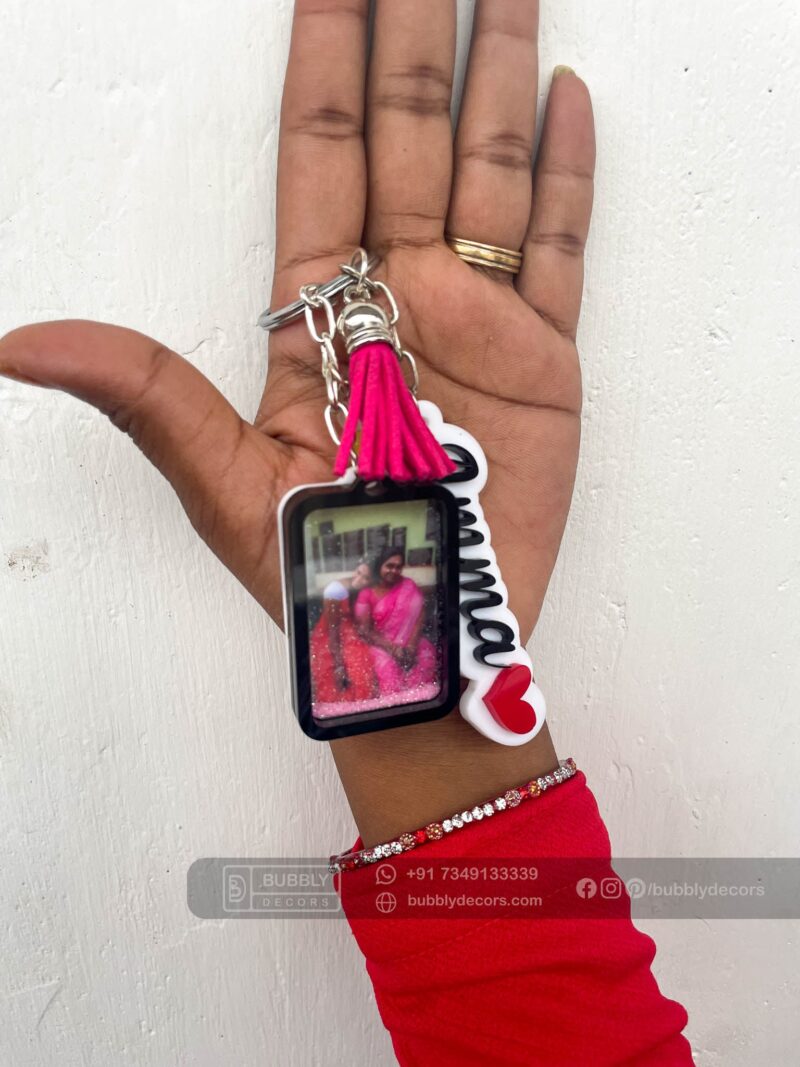 Name photo frame keychain - Bubbly Decors