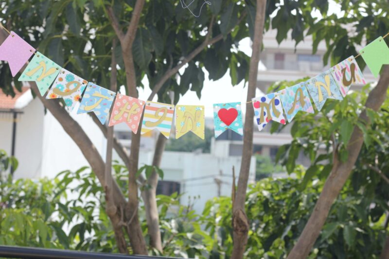 Banner Flag Model - Bubbly Decors