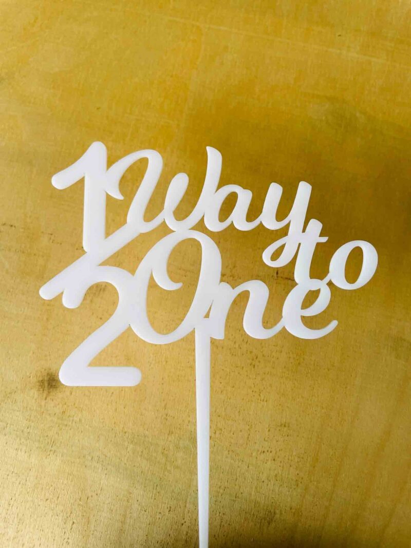 Cake topper for 6 months - Bubbly Decors