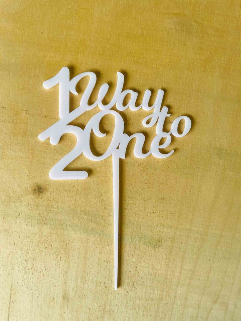 Cake topper for 6 months - Bubbly Decors