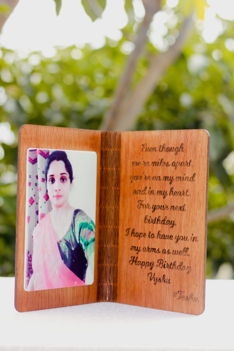 birthday greeting wood - Bubbly Decors