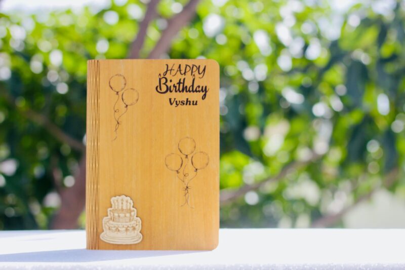 birthday greeting wood - Bubbly Decors