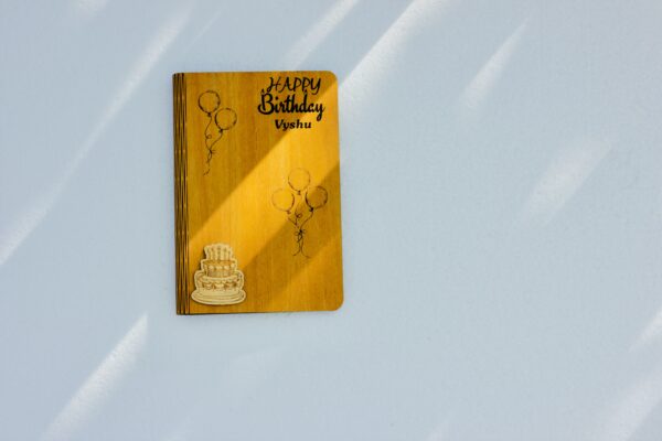 birthday greeting wood - Bubbly Decors