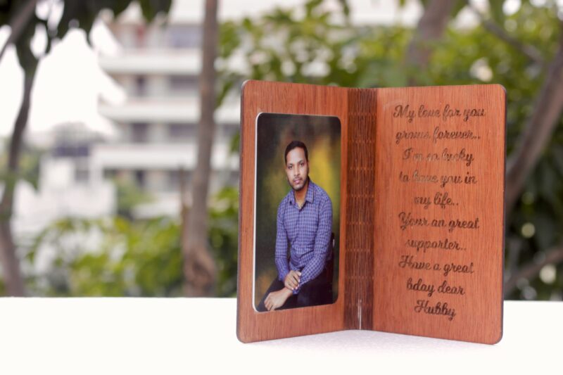 Husband wood greeting - Bubbly Decors