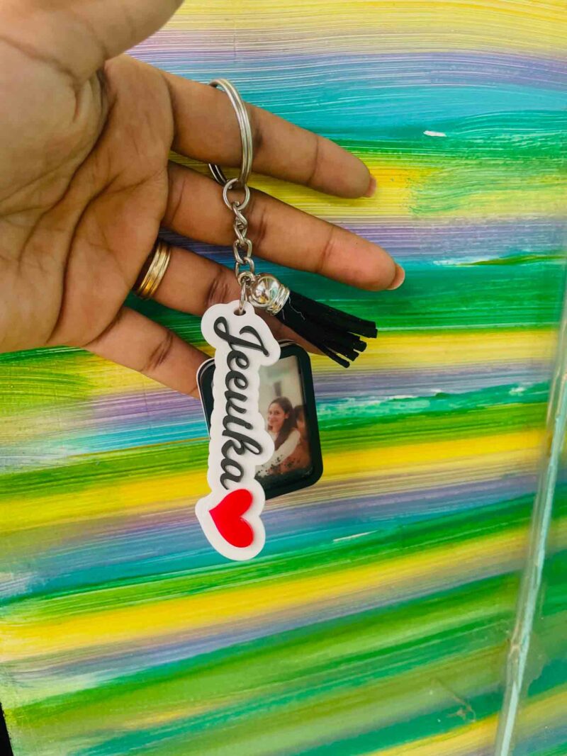 Name photo frame keychain - Bubbly Decors