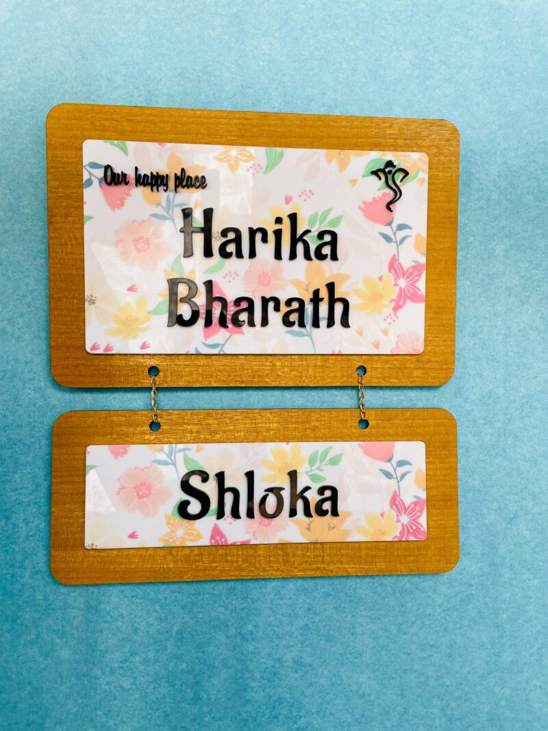 Pattern name board couple and kid - Bubbly Decors