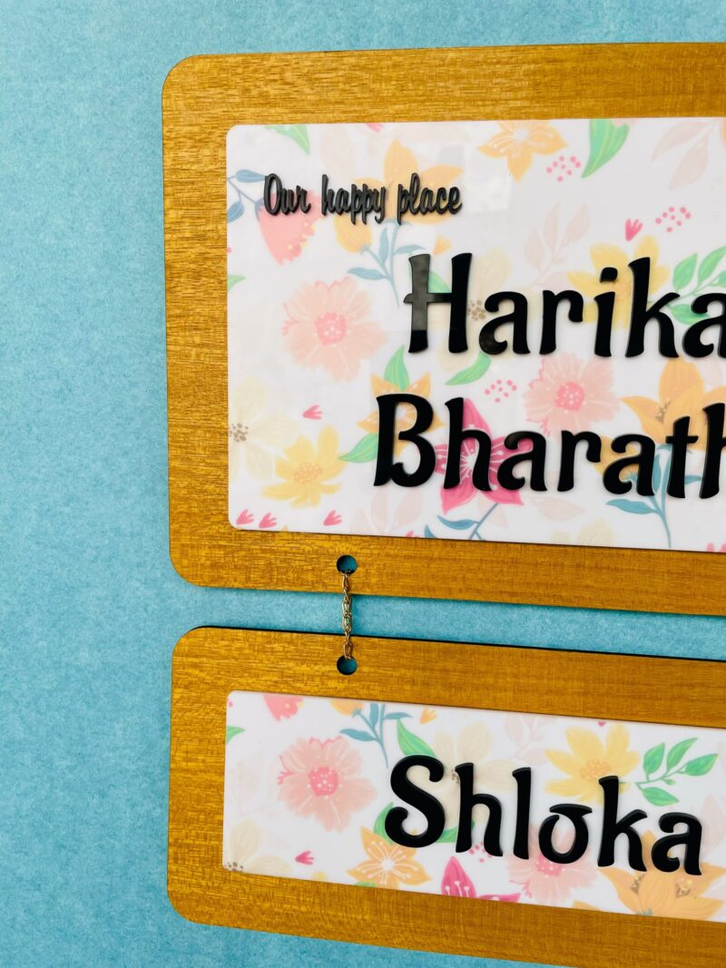 Pattern name board couple and kid - Bubbly Decors