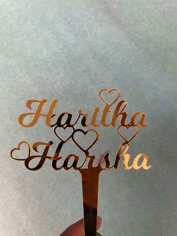 IMG_2434-pichi cake topper couple hearts - Bubbly Decors