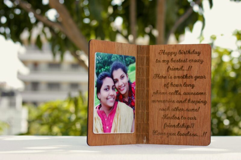 birthday greeting wood - Bubbly Decors