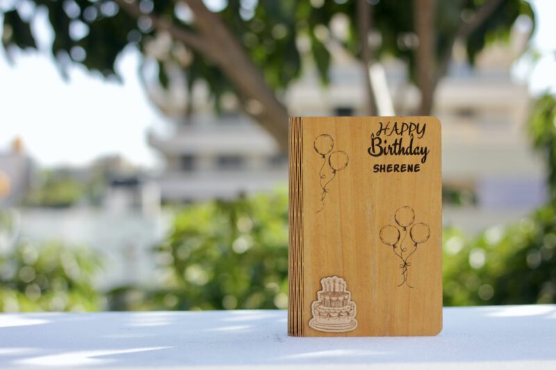 birthday greeting wood - Bubbly Decors