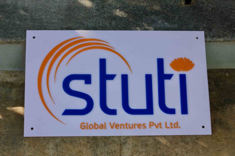 Logo board - Bubbly Decors