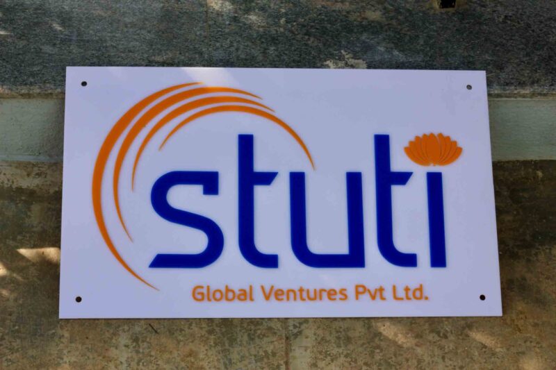Logo board - Bubbly Decors