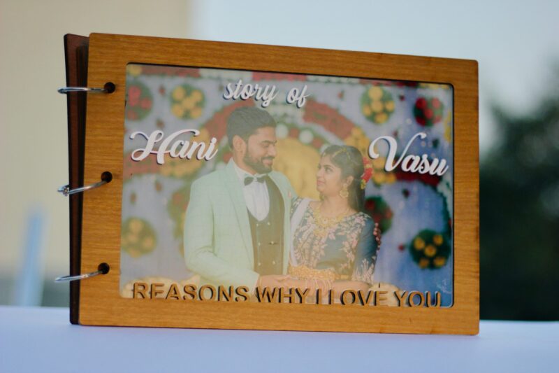 Story book wood DIY - Bubbly Decors