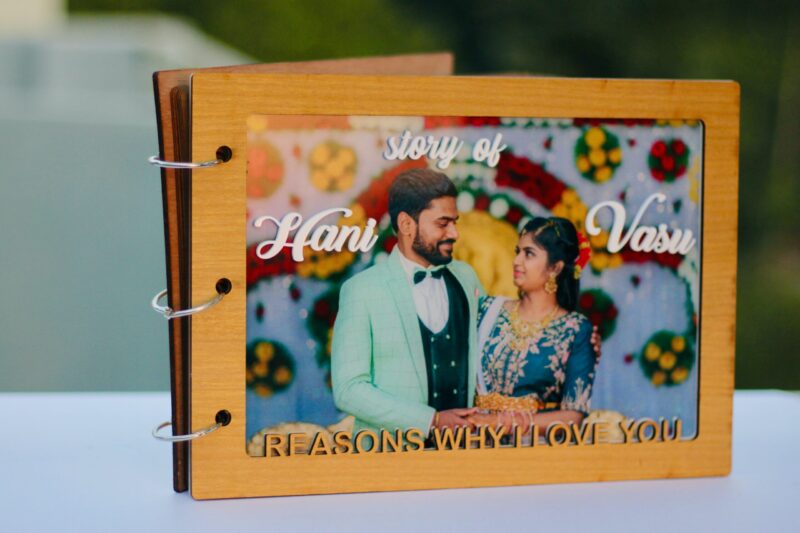 Story book wood DIY - Bubbly Decors