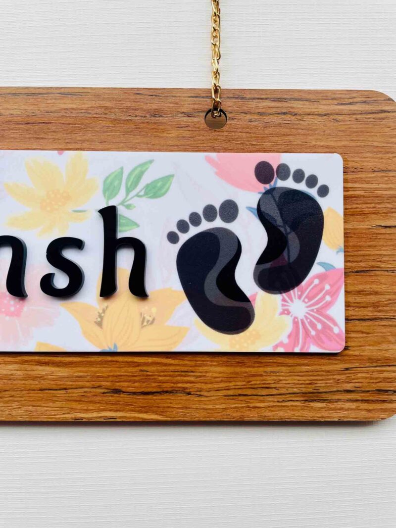Pattern name board couple and kid - Bubbly Decors