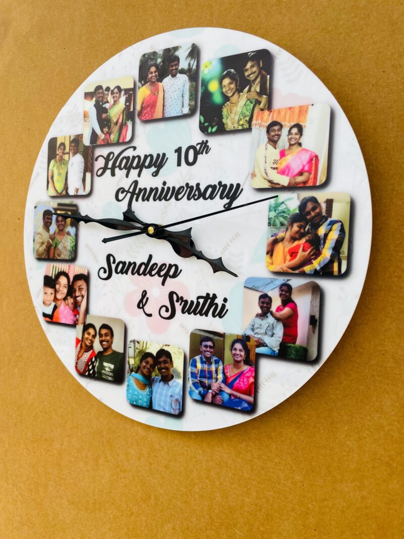 Wall clock with photos and message - Bubbly Decors