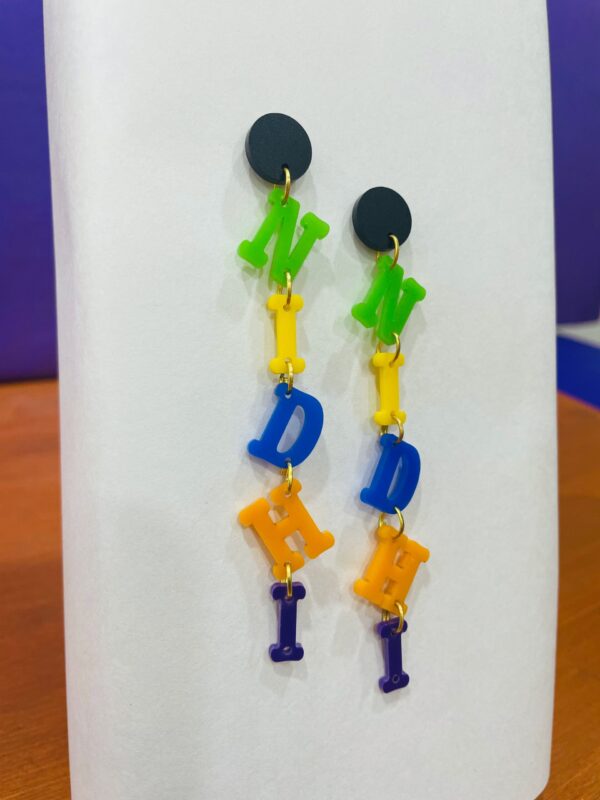 name earrings - Bubbly Decors
