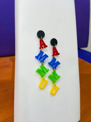 name earrings - Bubbly Decors