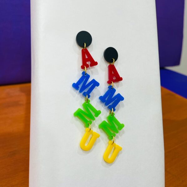name earrings - Bubbly Decors