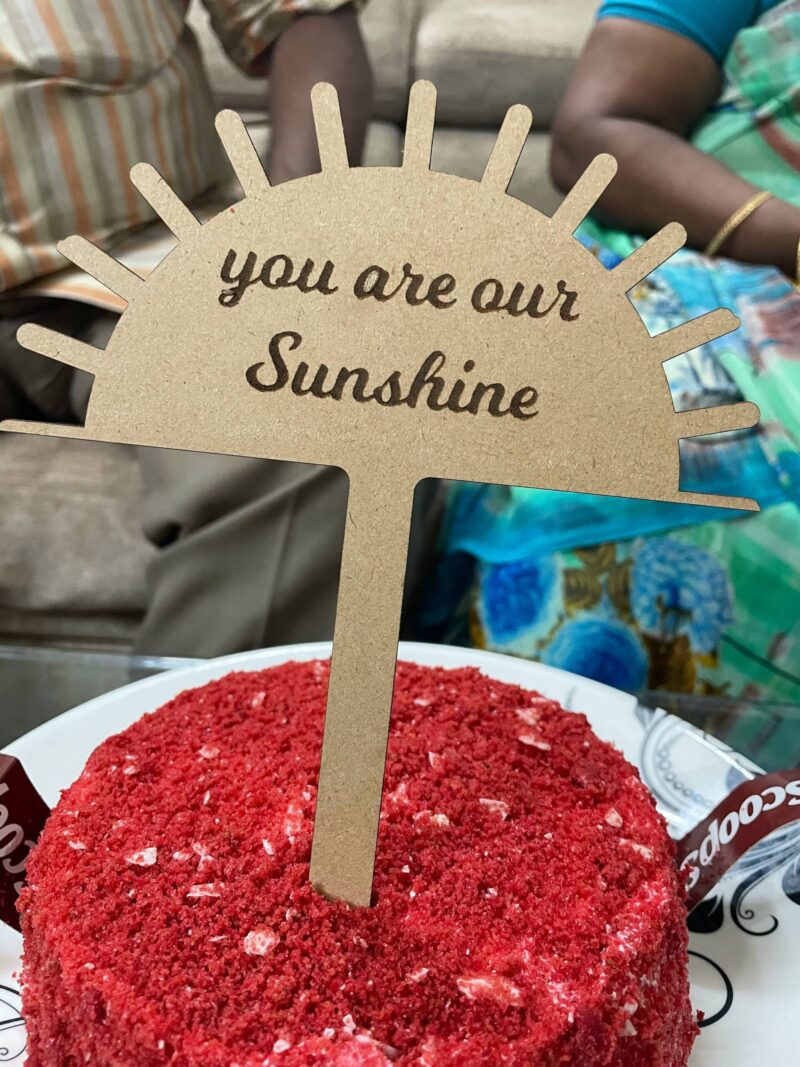 Cake topper sunshine theme - Bubbly Decors