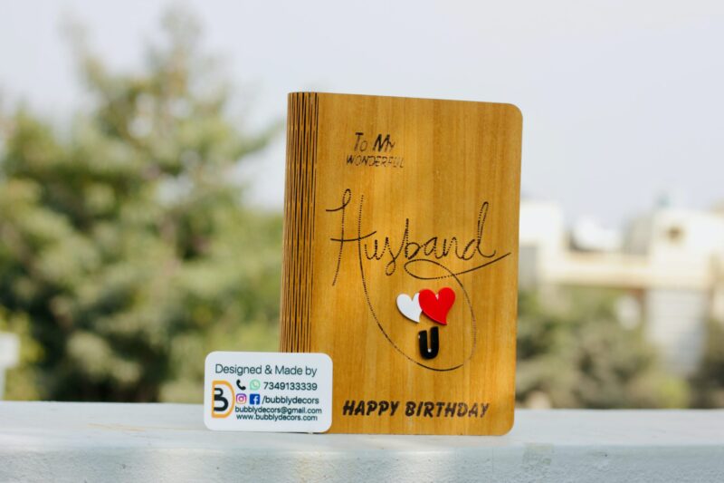 Husband wood greeting - Bubbly Decors
