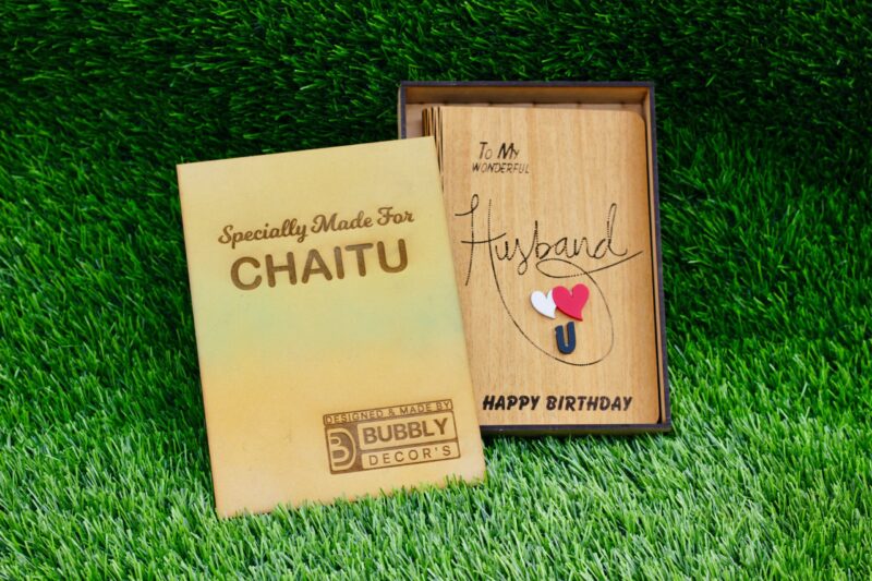 Husband wood greeting - Bubbly Decors