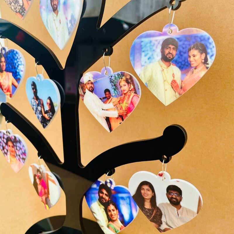 Tree photo hearts - Bubbly Decors