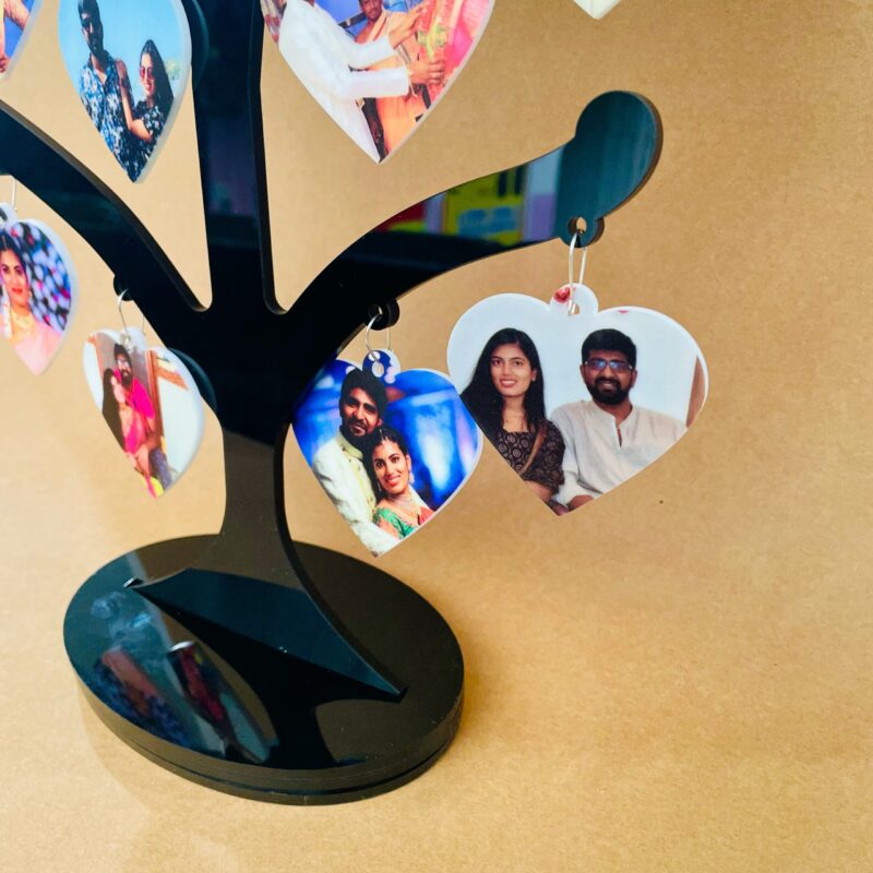 Tree photo hearts - Bubbly Decors
