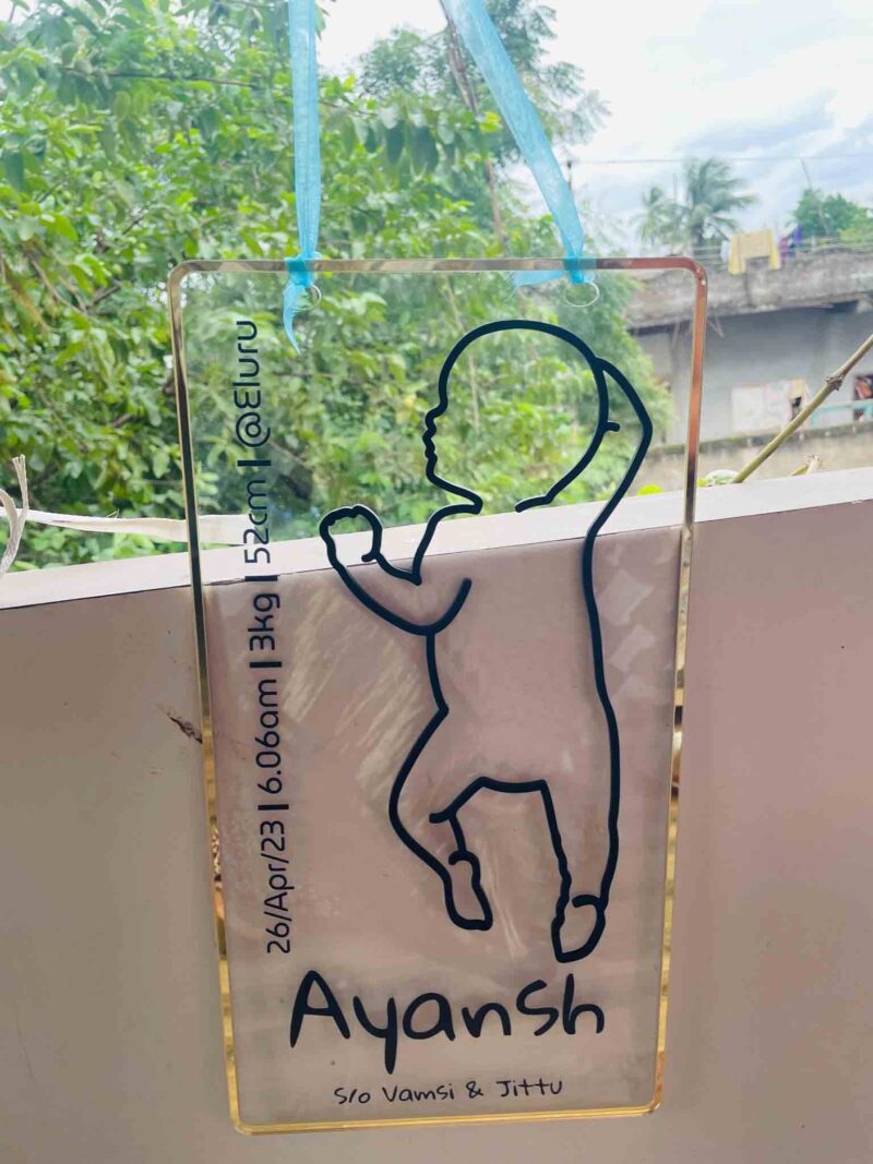 Line art baby frame - Bubbly Decors