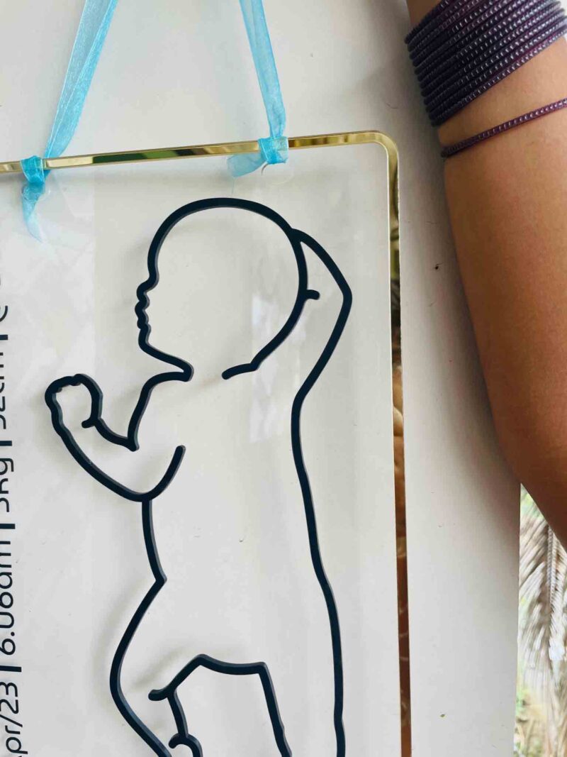 Line art baby frame - Bubbly Decors