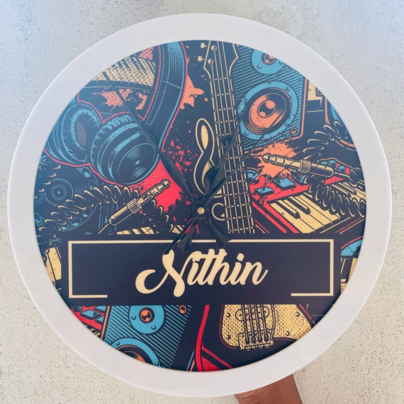 Pattern clock name customised - Bubbly Decors