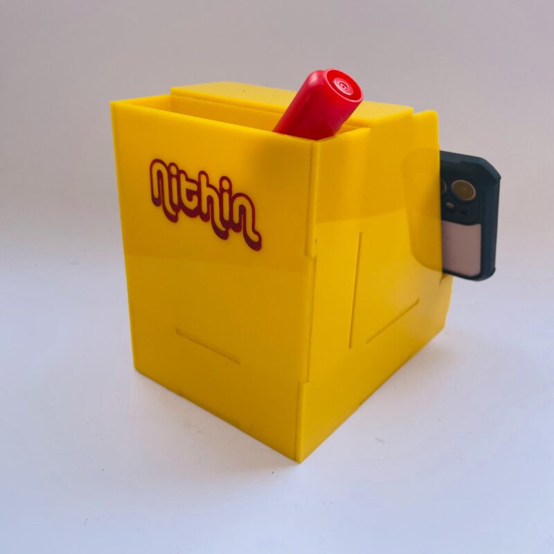Mobile and pen stand - Bubbly Decors