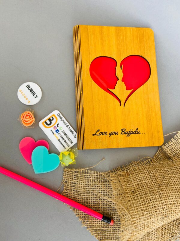wood greeting heart faces - Bubbly Decors