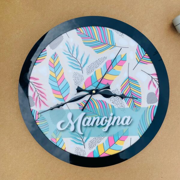 Pattern clock name customised - Bubbly Decors