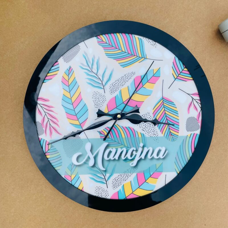 Pattern clock name customised - Bubbly Decors