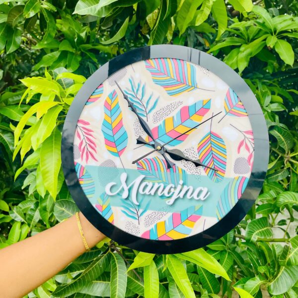 Pattern clock name customised - Bubbly Decors