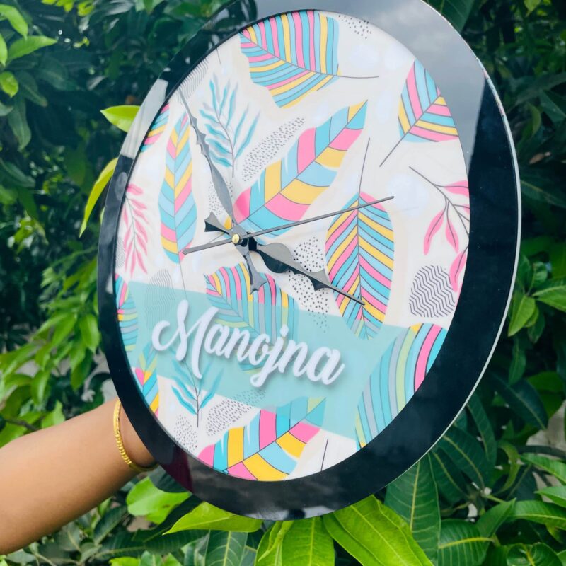 Pattern clock name customised - Bubbly Decors