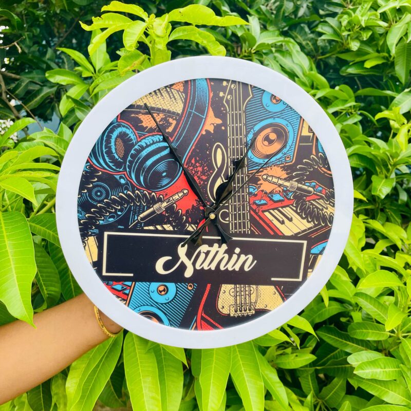 Pattern clock name customised - Bubbly Decors