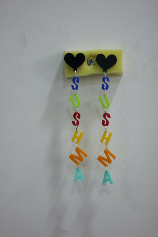 name earrings - Bubbly Decors