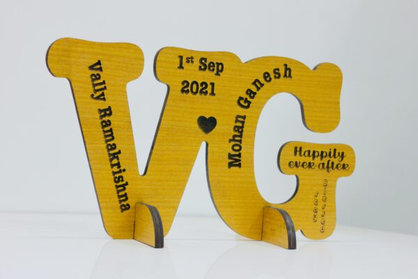 Wooden logo for couples - Bubbly Decors