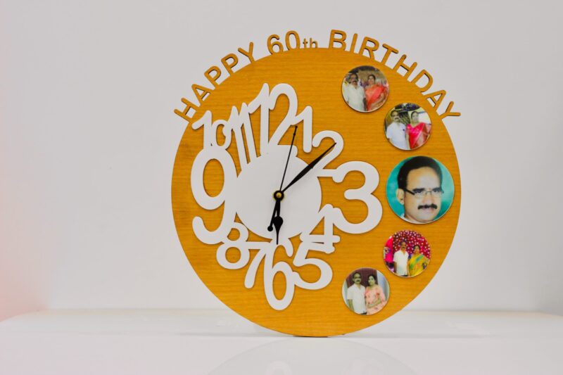 wood clock - Bubbly Decors