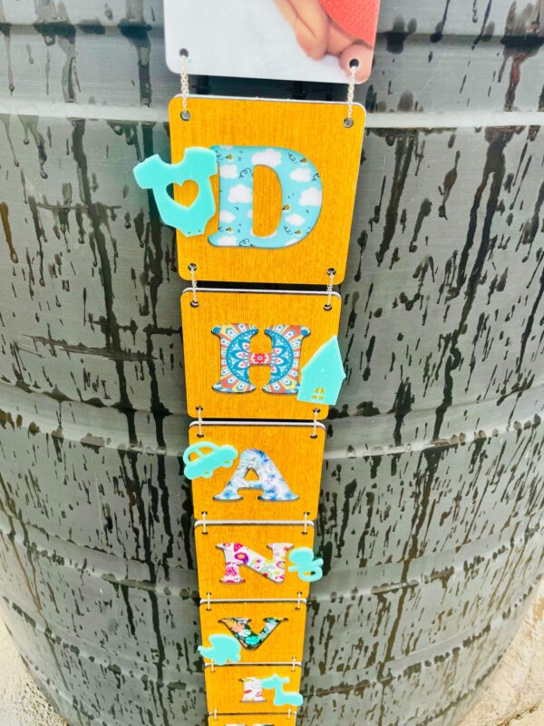 Hanging letter tiles - Bubbly Decors